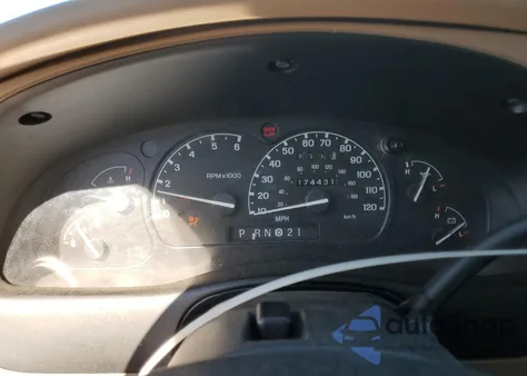 1999 Ford Explorer z USA, uszkodzony, nr VIN 1FMDU32P2XZA60512